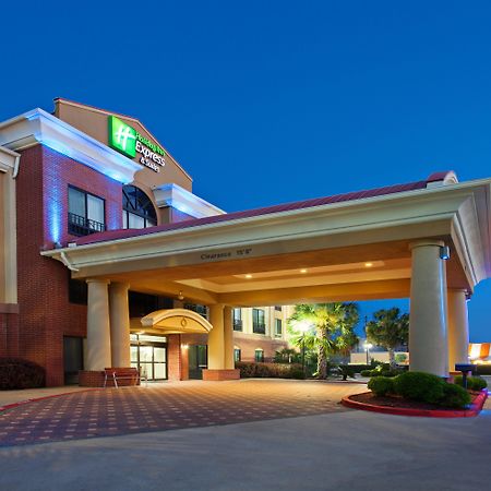 Holiday Inn Express & Suites Wharton By Ihg Exterior foto