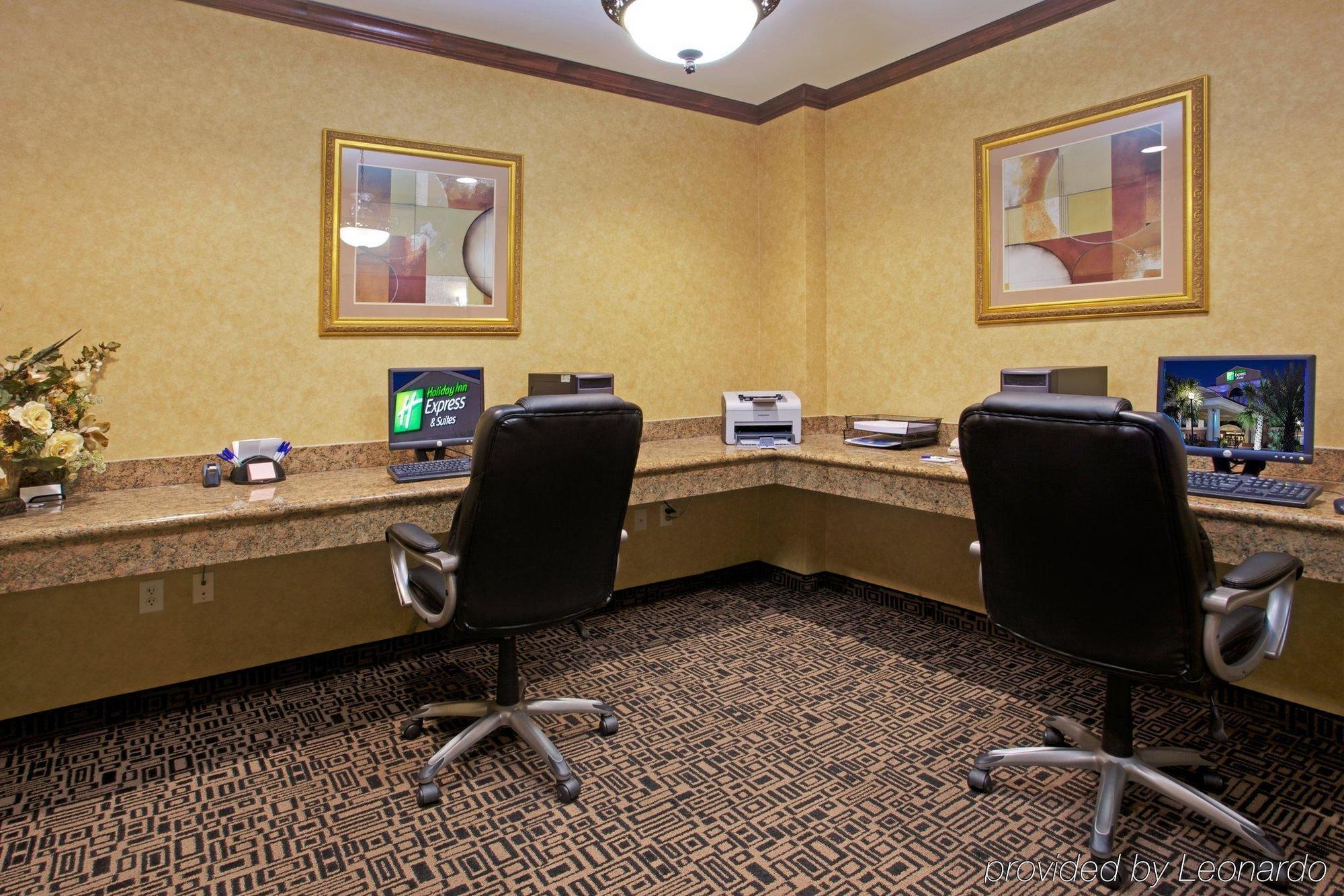 Holiday Inn Express & Suites Wharton By Ihg Facilidades foto